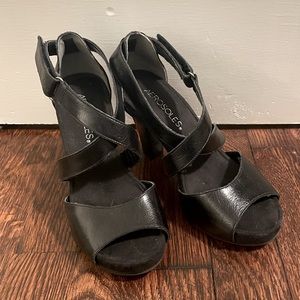 Aeropostale Black Strappy Heels
